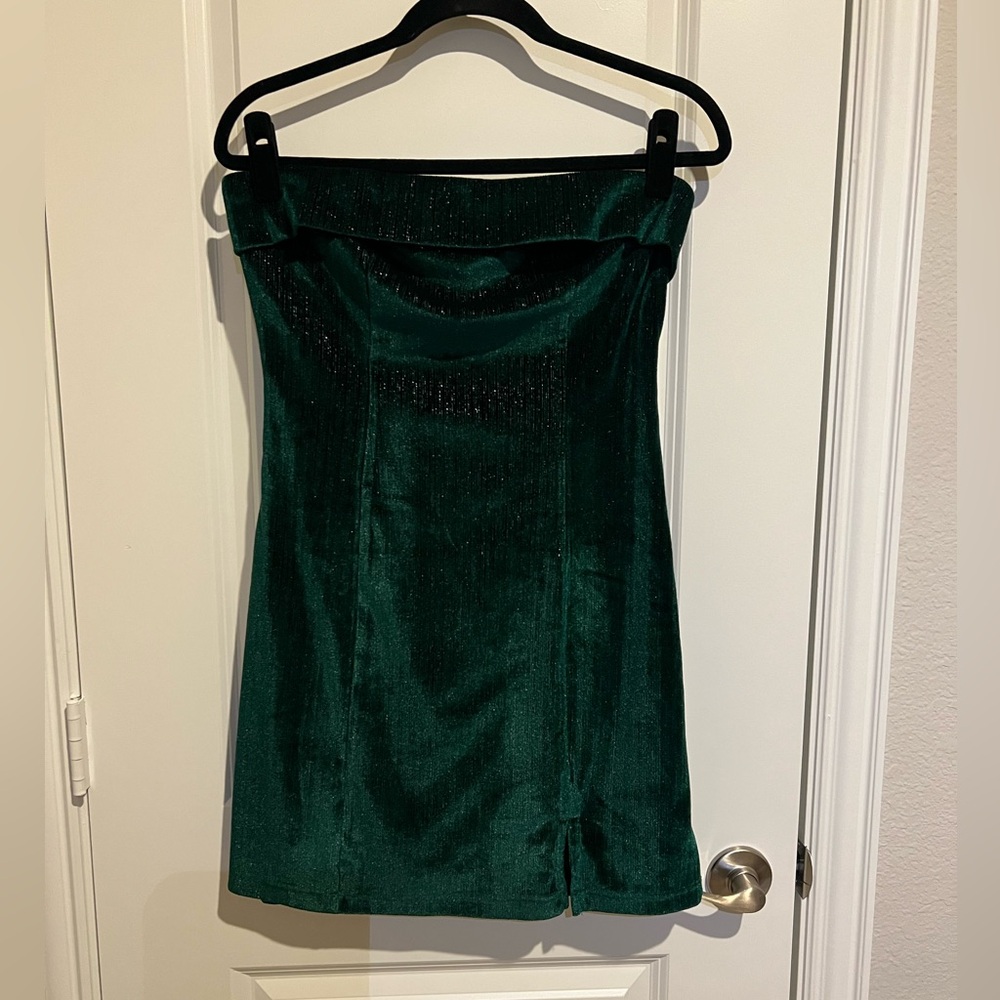 Strapless Velvet Shimmering Green Mini Dress